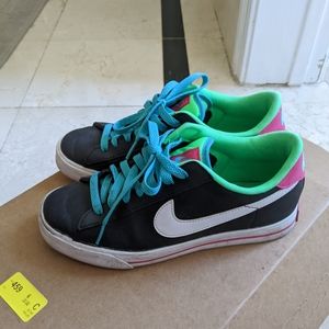Nike Womens Sweet Classic sneakers
